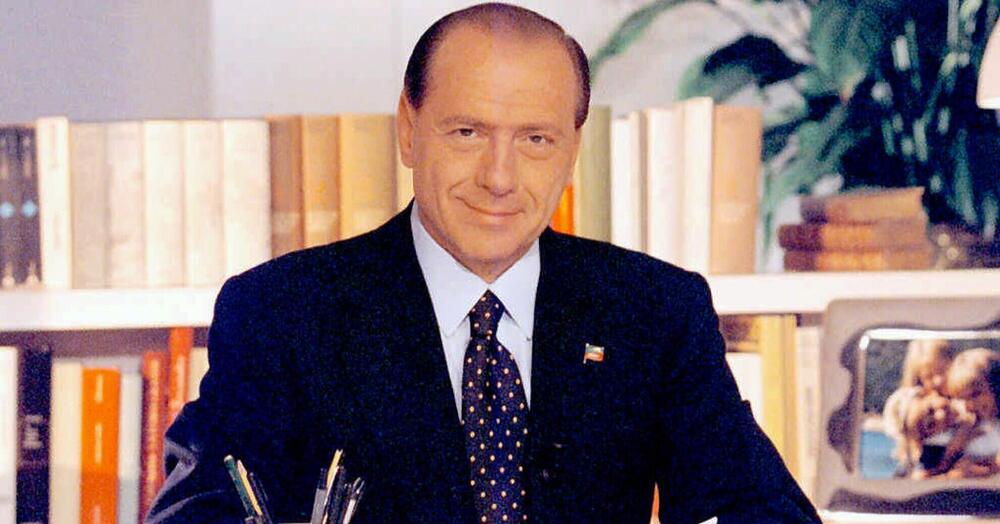Cardini: &ldquo;Quando mi chiamavano amico di Berlusconi mi vergognavo. &Egrave; stato il Mike della politica&rdquo;