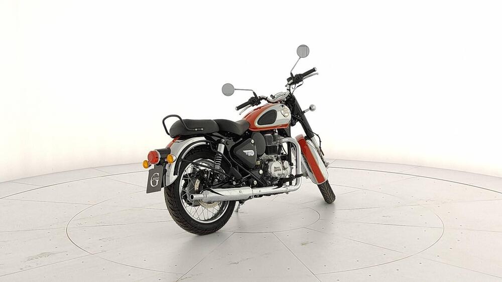 Royal Enfield Classic 350 (2021 - 25) (4)