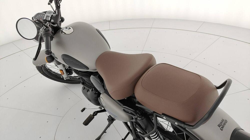 Royal Enfield Classic 350 (2021 - 25) (6)