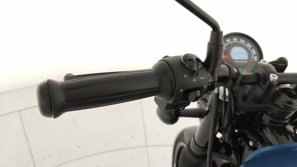 Royal Enfield HNTR 350 (2022 - 25) (11)