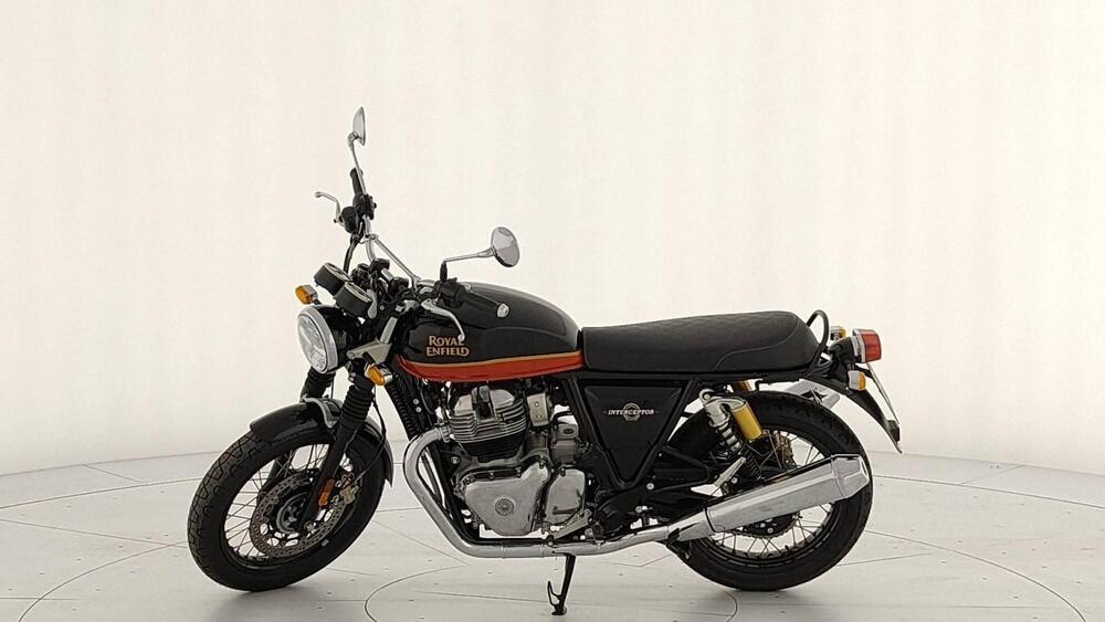 Royal Enfield Interceptor 650 Chrome (2020)