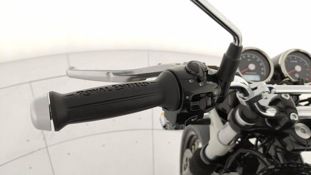 Royal Enfield Interceptor 650 Chrome (2020) (11)