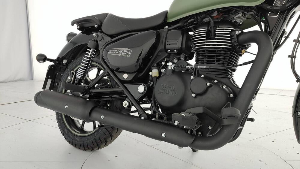 Royal Enfield Meteor 350 Fireball (2021 - 25) (8)