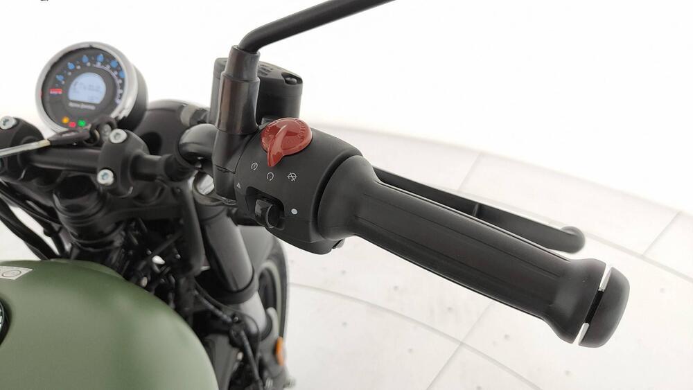 Royal Enfield Meteor 350 Fireball (2021 - 25) (12)