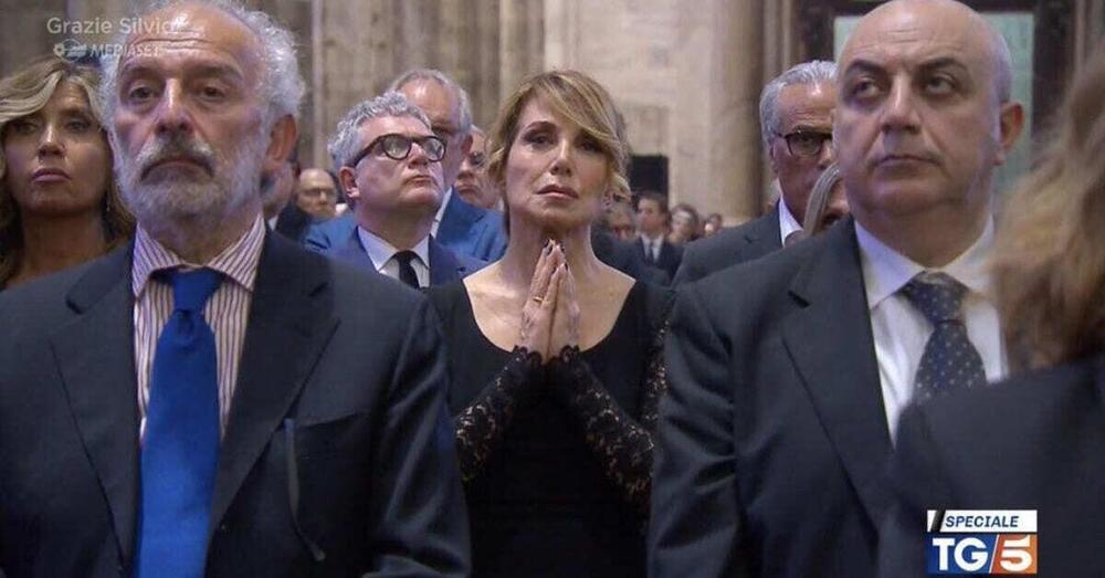 Ecco tutte le follie ai funerali di Silvio Berlusconi. Da Barbara D&rsquo;Urso (versione meme) a Escort Advisor e il &ldquo;rutto nazionale&rdquo; di Guzzanti&hellip; 