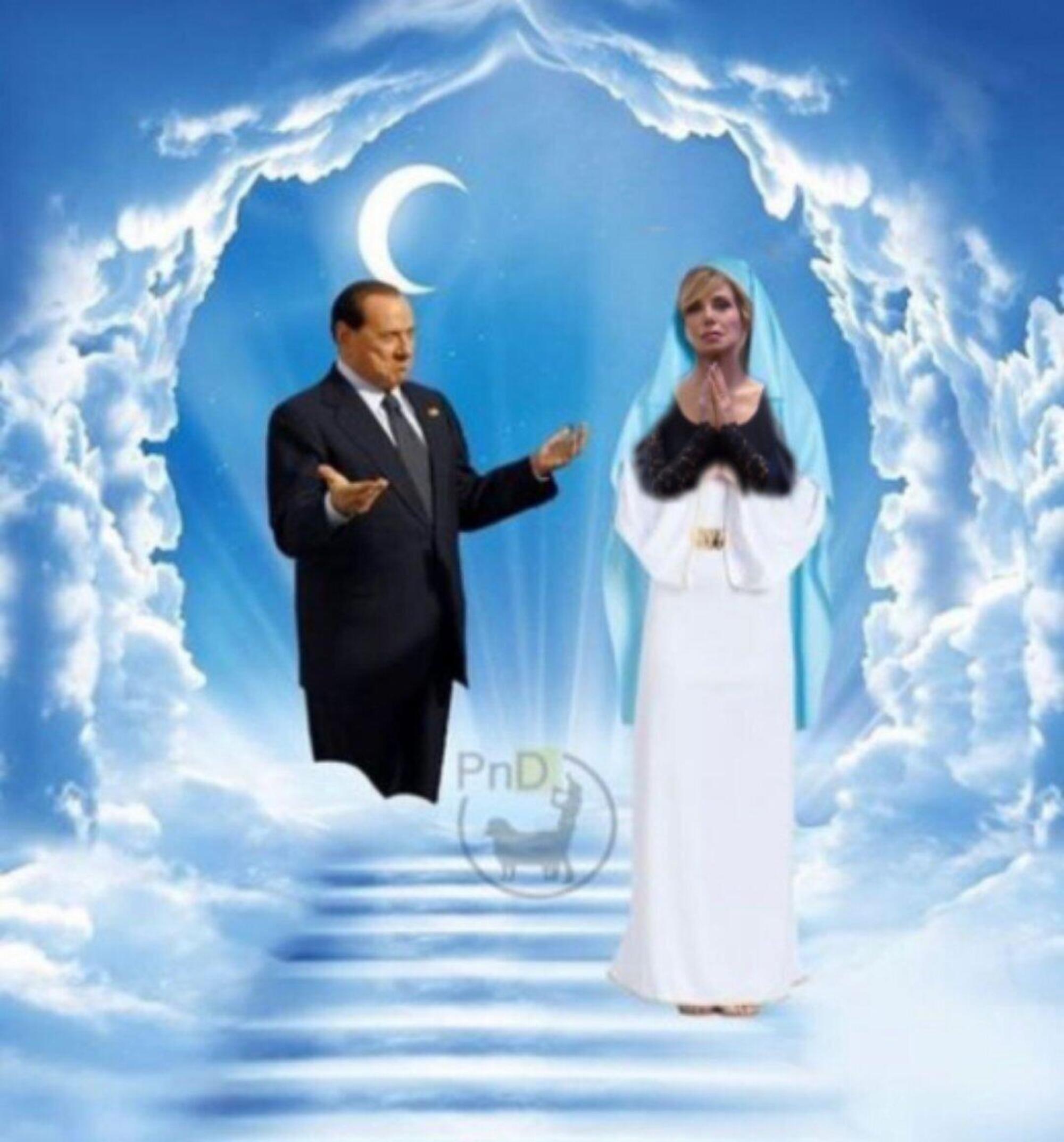 La posa di Barbara D&#039;Urso ai funerali di Berlusconi l&#039;ha trasformata in un meme