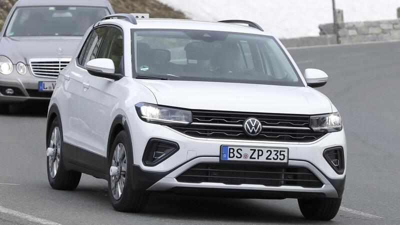 Volkswagen T-Cross 2023, ecco il nuovo facelift [Foto Spia]