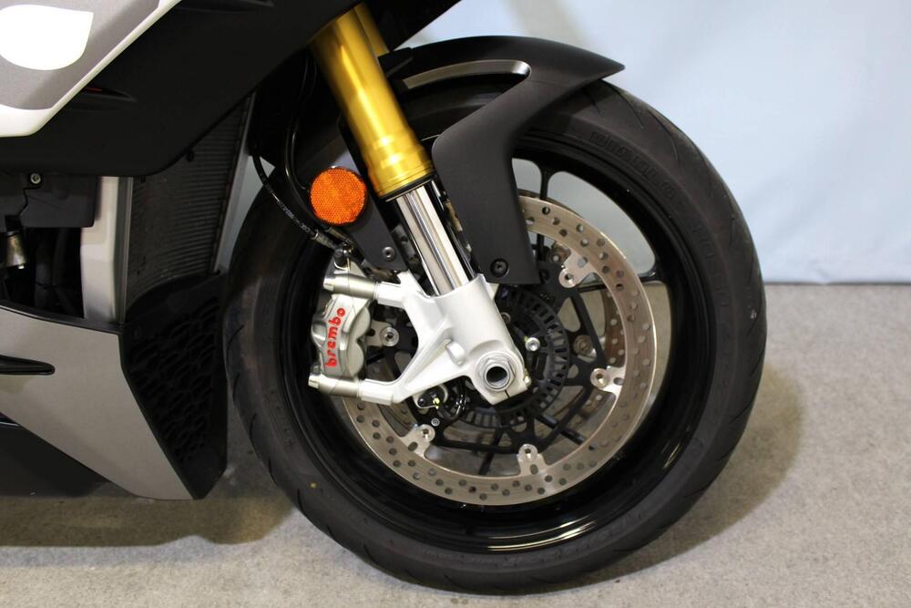 Aprilia Tuono V4 (2021 - 24) (9)