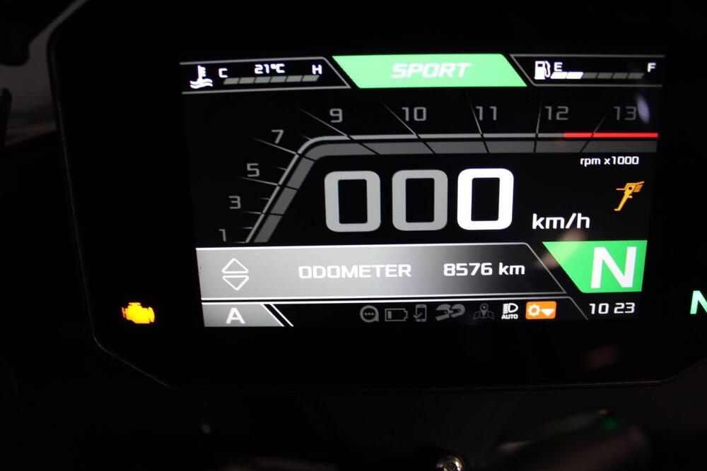 Aprilia Tuono V4 (2021 - 24) (3)