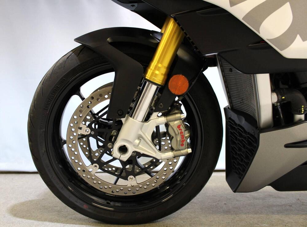 Aprilia Tuono V4 (2021 - 24) (18)