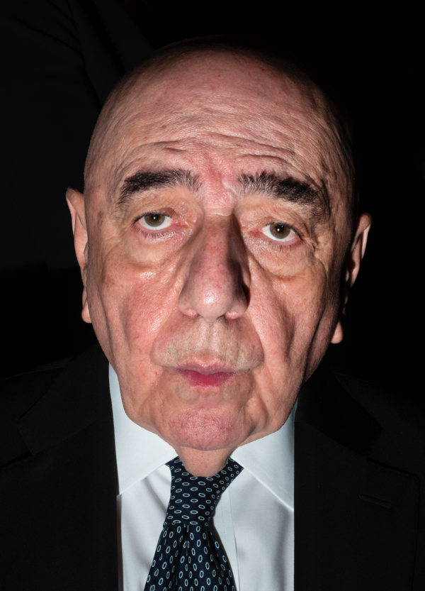 Ritratti di un funerale (di Stato): le foto esclusive dell&rsquo;addio a Berlusconi da dentro il Duomo