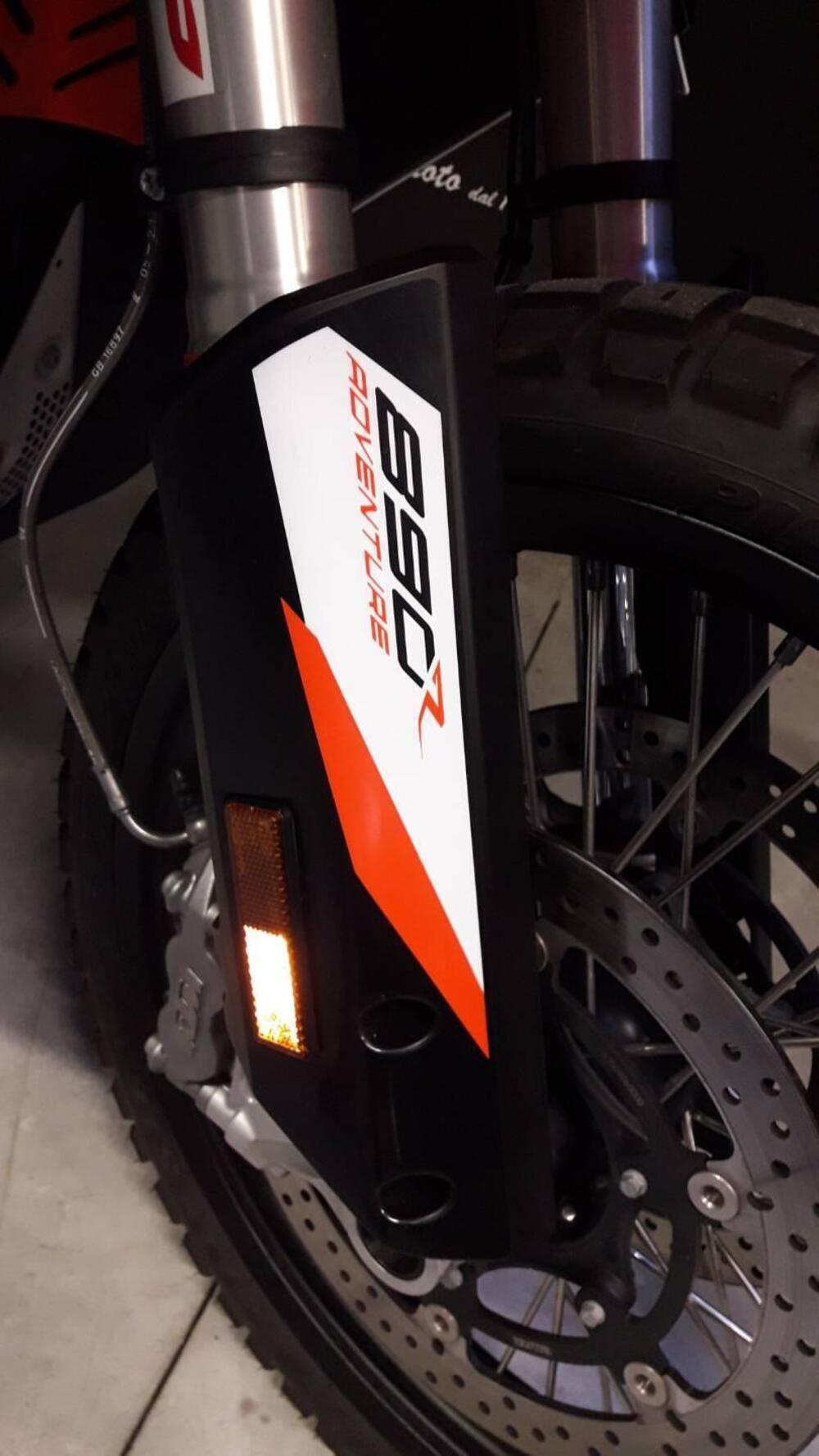 KTM 890 Adventure R (2021) (8)