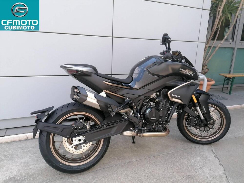 CFMOTO 800NK Sport (2023 - 25) (7)