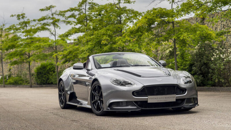 Aston Martin Vantage GT12 Roadster: 600 CV a cielo aperto