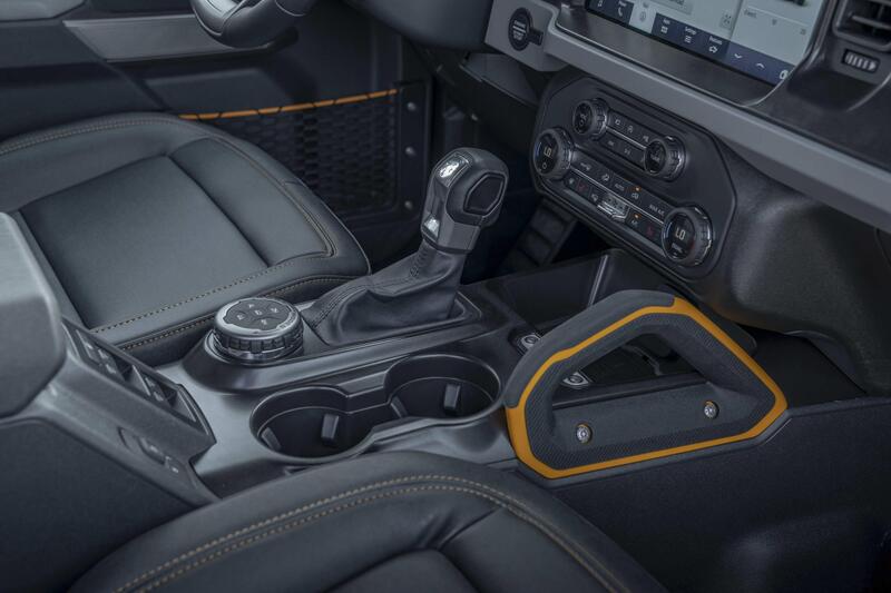 Gli interni della Ford Bronco