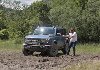 Ford Bronco: arriva in Italia l'anti Jeep, l'abbiamo provata [VIDEO]