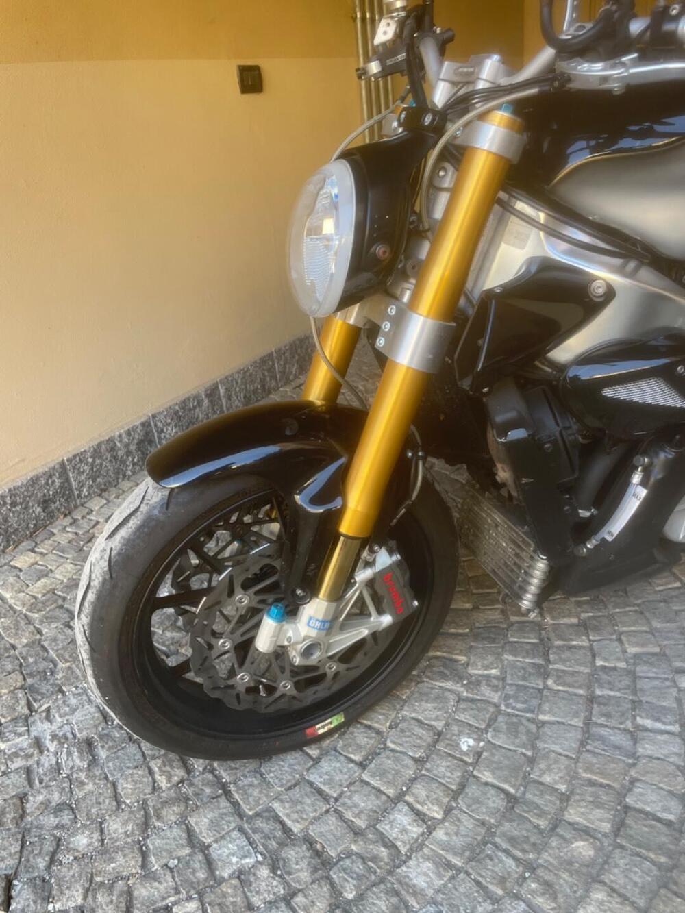 Aprilia RSV 1000 (1998 - 99) (12)