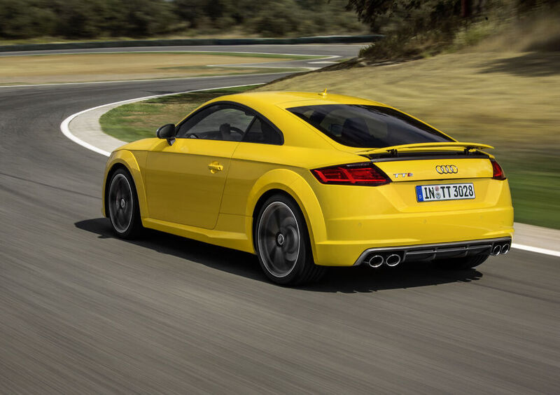 Audi TTS Coupé (12)