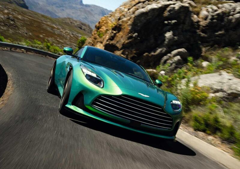 Aston Martin DB12 (7)