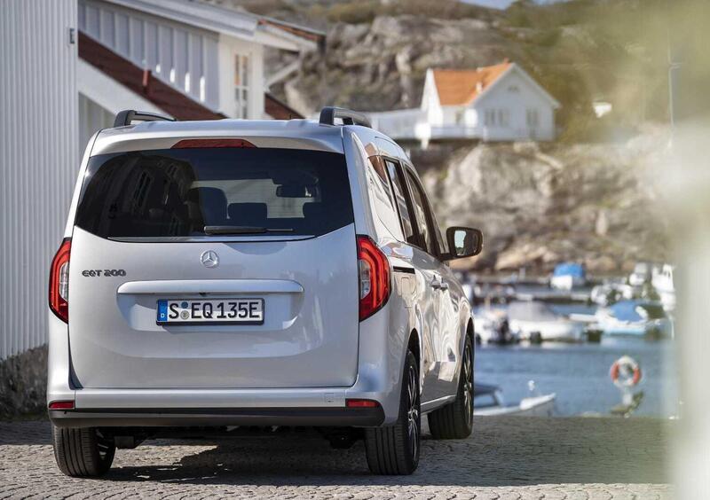 Mercedes-Benz EQT (2023-->>) (8)