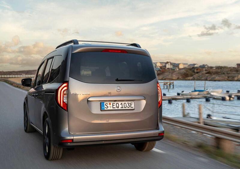 Mercedes-Benz EQT (2023-->>) (10)