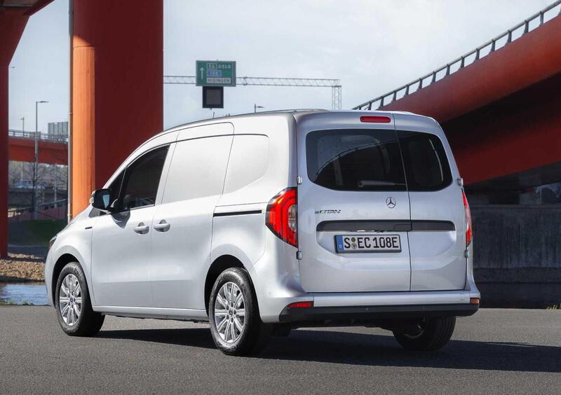 Mercedes-Benz Classe eCitan Furgone (2023-23) (6)