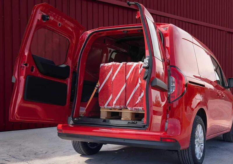 Mercedes-Benz Classe eCitan Furgone (2023-23) (9)