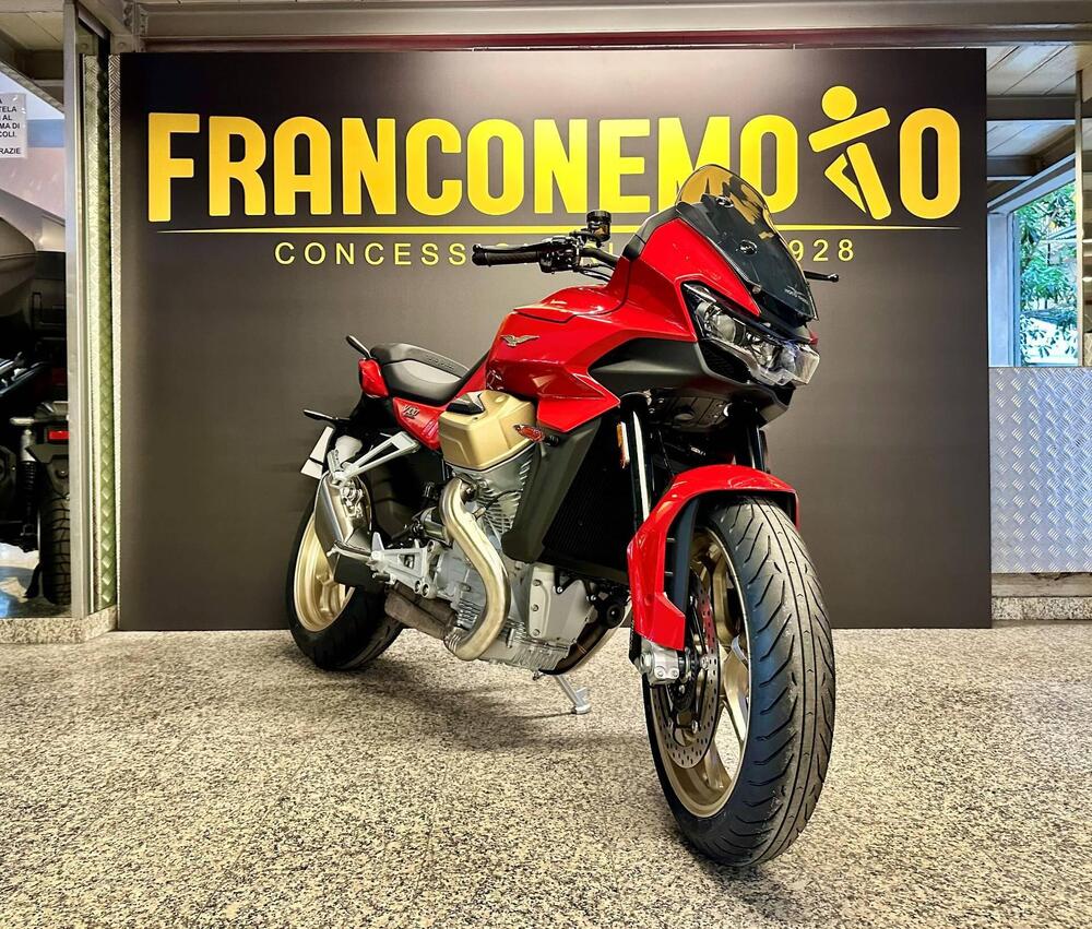 Moto Guzzi V100 Mandello (2022 - 24)