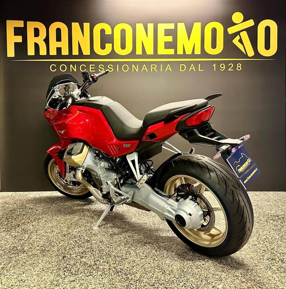 Moto Guzzi V100 Mandello (2022 - 24) (8)