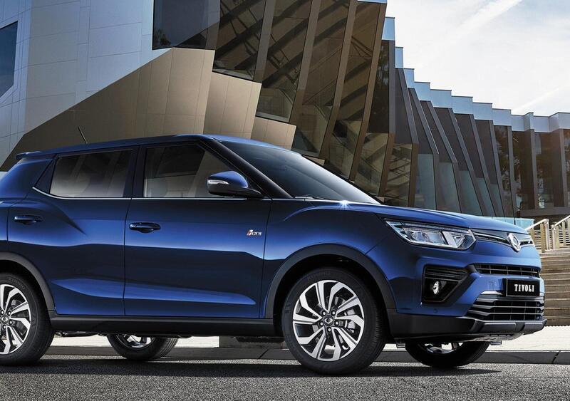 Kg Mobility Tivoli (5)