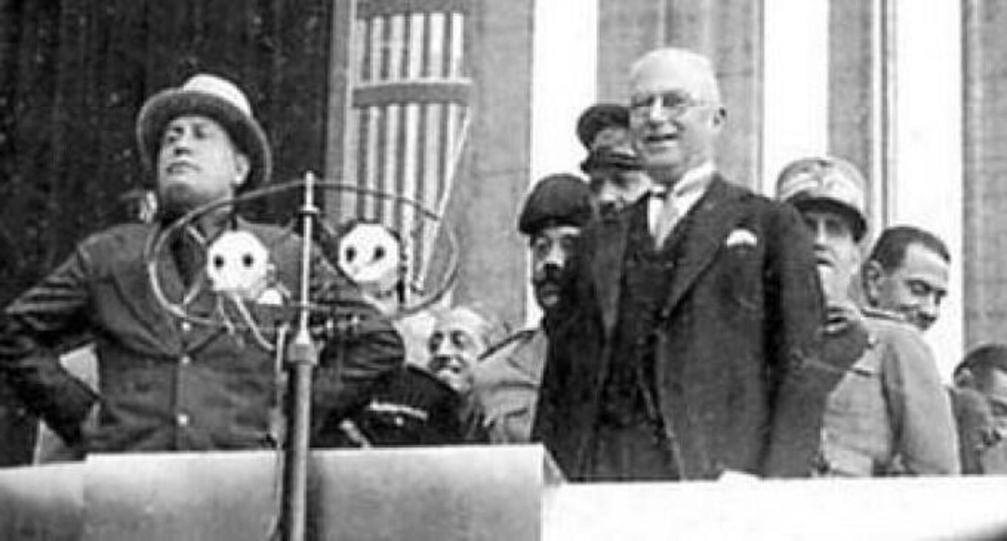 Mussolini nel 1932 alla Fiat di Torino con Giovanni Agnelli (senior)