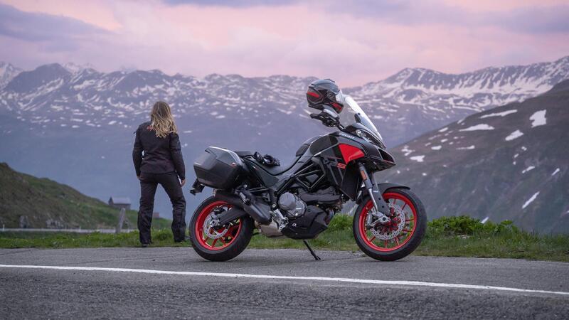 Ecco la nuova livrea Thrilling Black &amp; Street Grey per la Ducati Multistrada V2 S