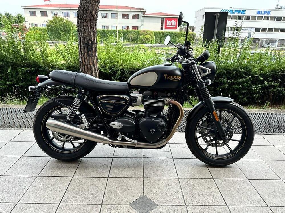 Triumph Street Twin 900 (2021 - 22) (2)