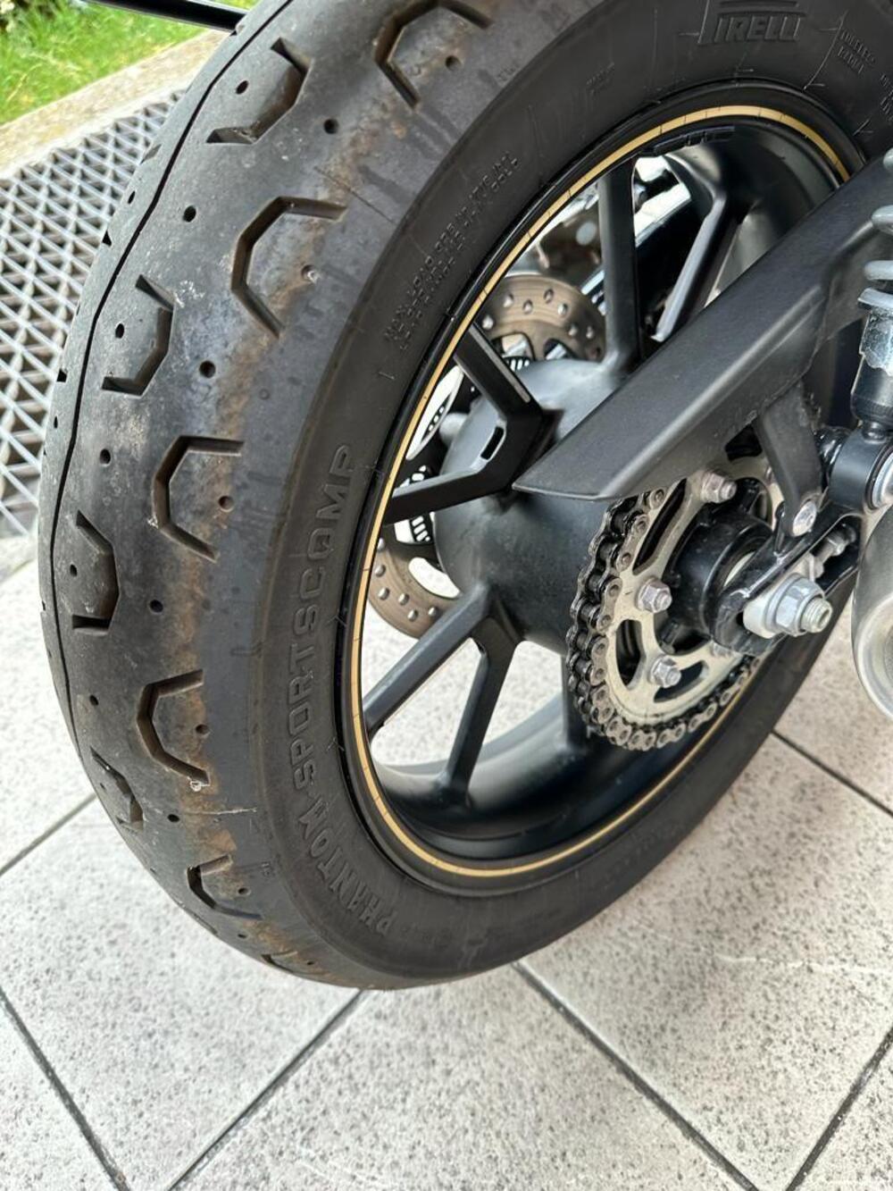 Triumph Street Twin 900 (2021 - 22) (8)