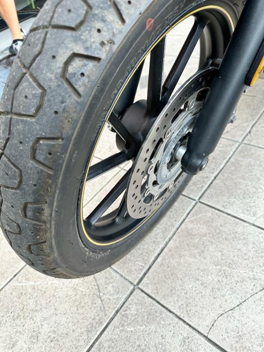 Triumph Street Twin 900 (2021 - 22) (9)