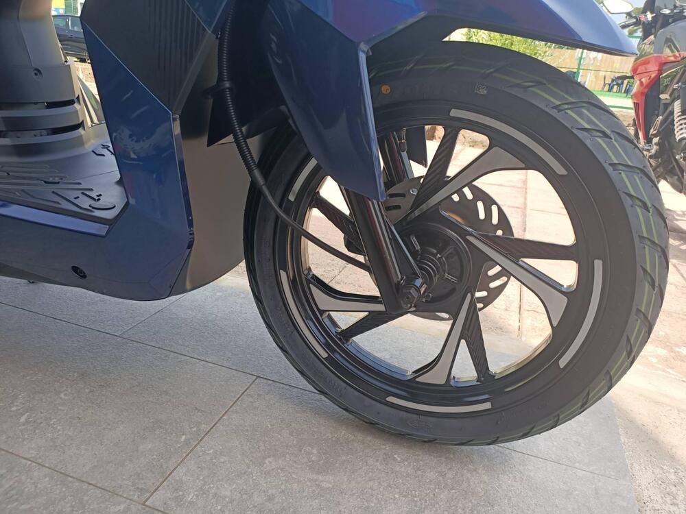 Peugeot Tweet 125 FL Allure (2023 - 25) (4)