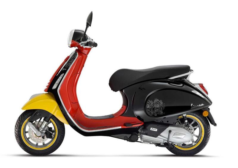 Vespa Primavera 50 Primavera 50 Disney Mickey Mouse Edition by Vespa (2023 - 24) (2)