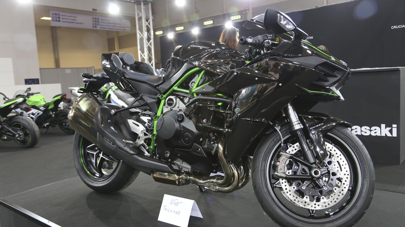 Kawasaki a Motodays: H2 regina fra le novit&agrave;, tutta la gamma in demo ride