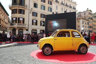 Abarth 500 elettrica protagonista all&#039;anteprima di Mission: Impossible - Dead Reckoning Part One 