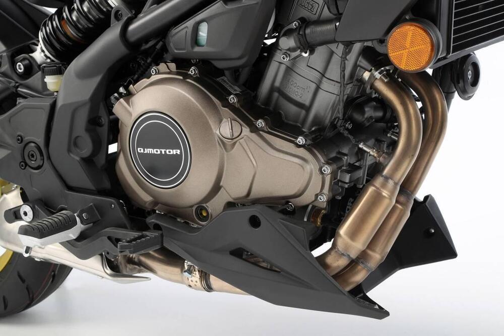 QJ Motor SRK 400 (2023 - 25) (10)
