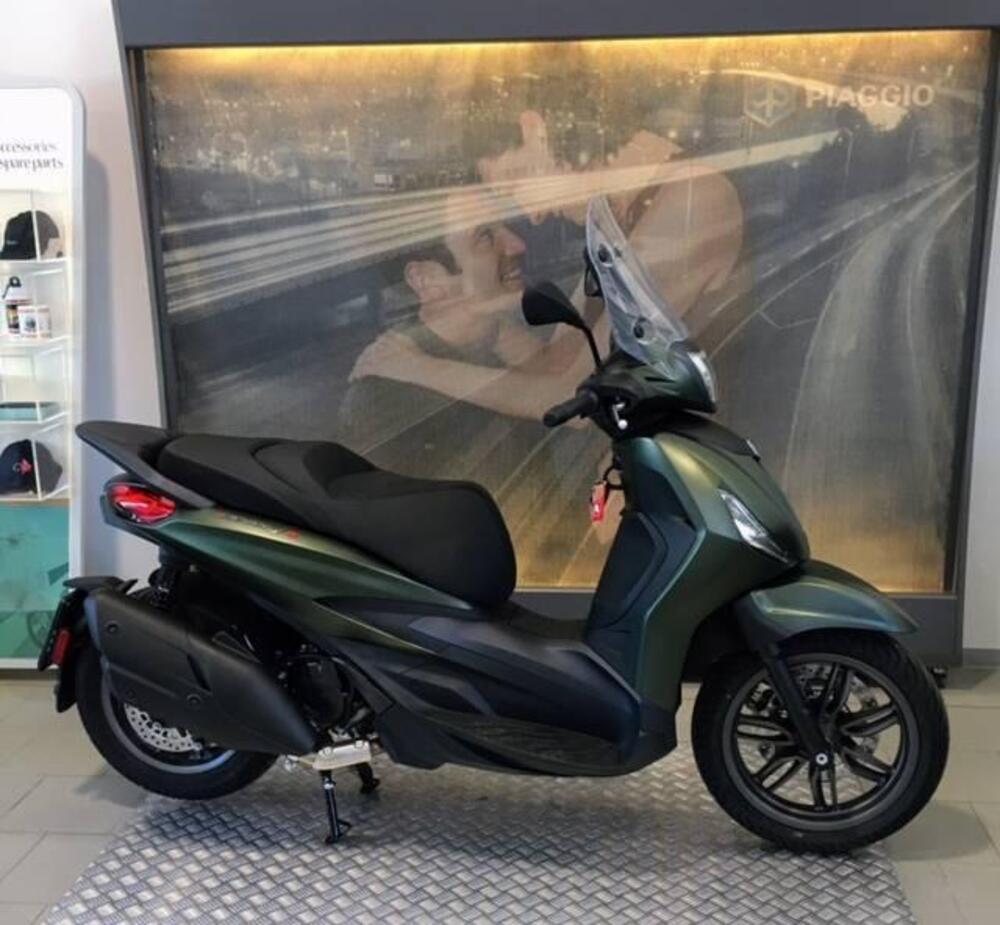 Piaggio Beverly 400 S (2025) (4)