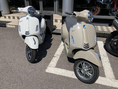 Vespa GTS 300 Super (2023 - 24) nuova