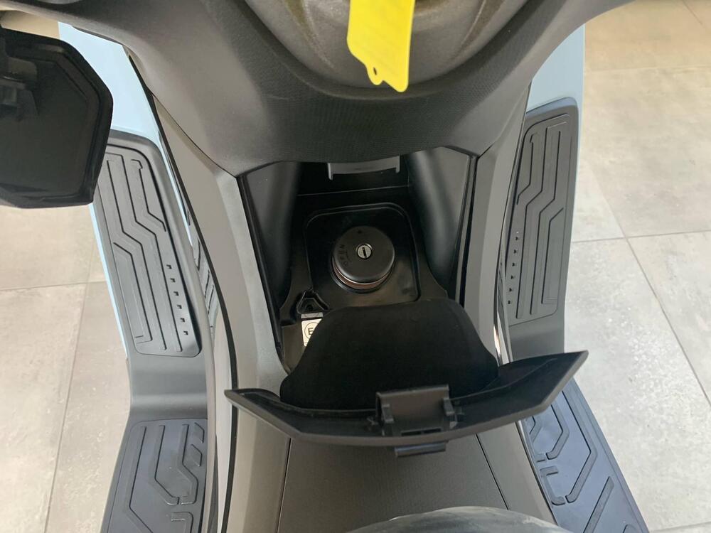 Kymco X-Town 300i (2021 - 24) (17)