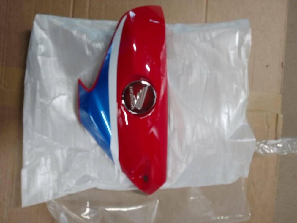 COPERCHIO FILTRO PER HONDA CBR 1000 S2 DEL 2018. C