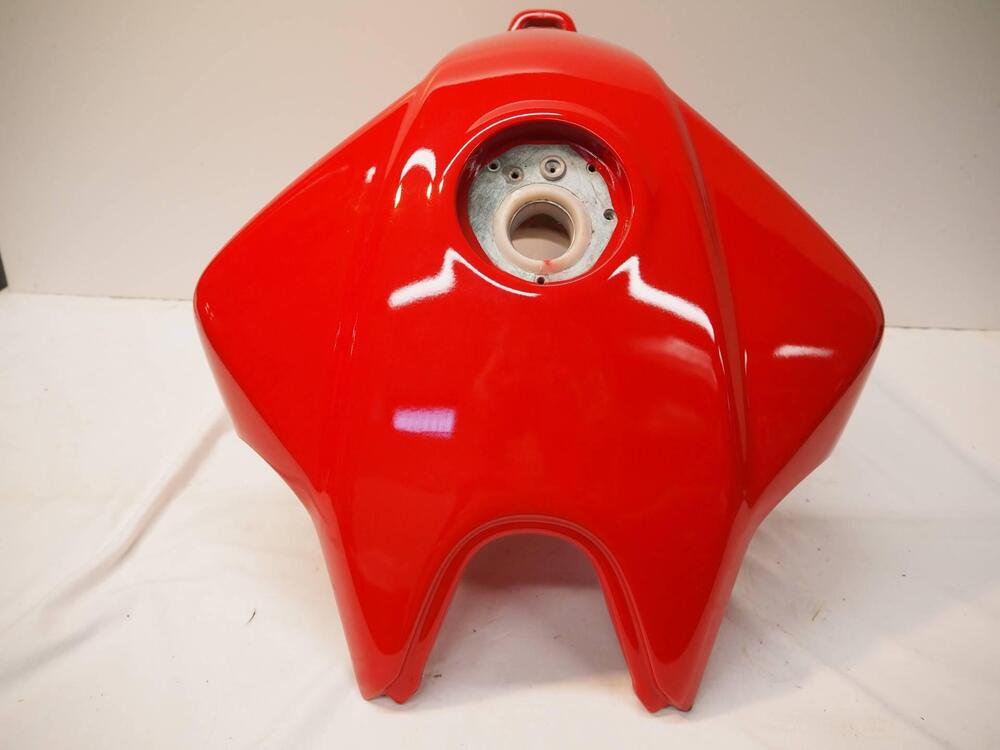 MV Agusta Brutale 910 serbatoio carburante (4)