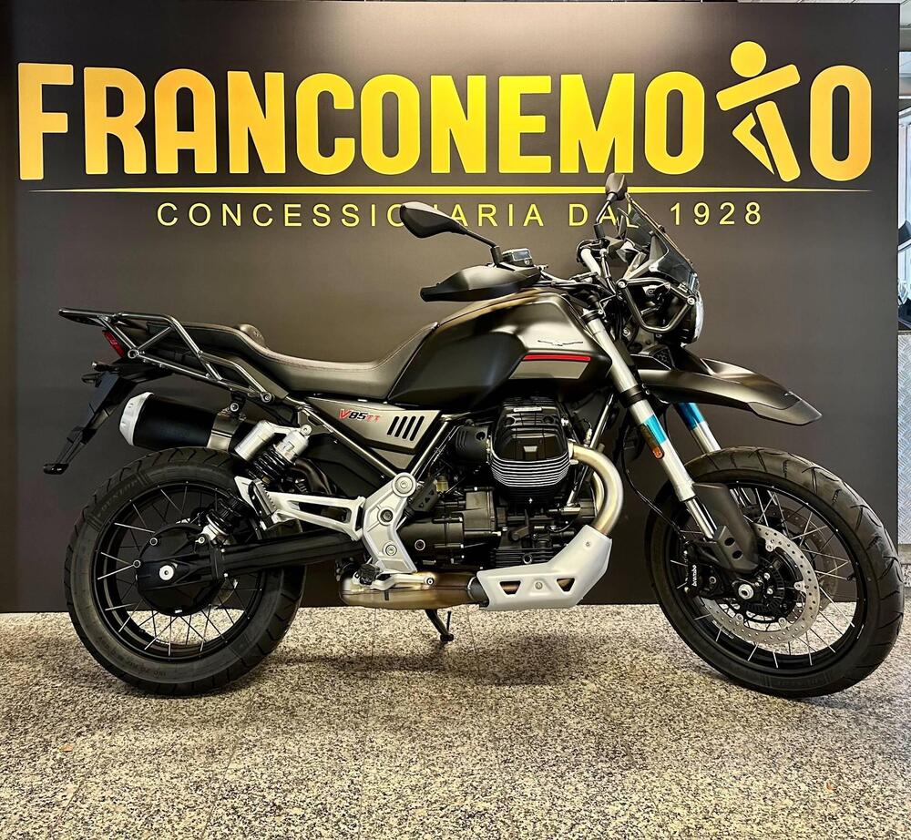 Moto Guzzi V85 TT (2024 - 25) (3)