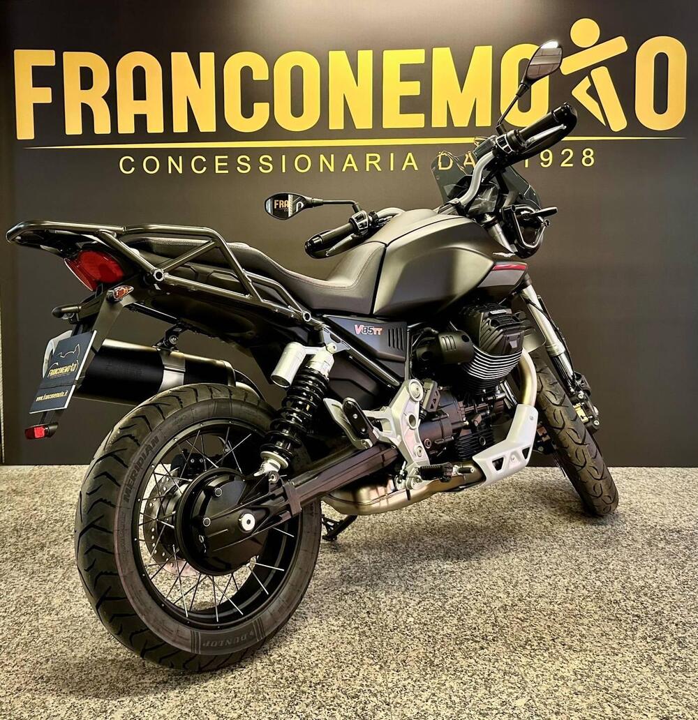 Moto Guzzi V85 TT (2024 - 25) (6)