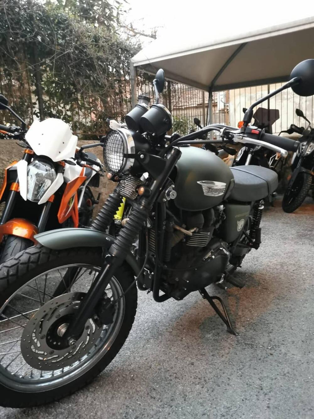 Triumph Scrambler (2006 - 17) (2)