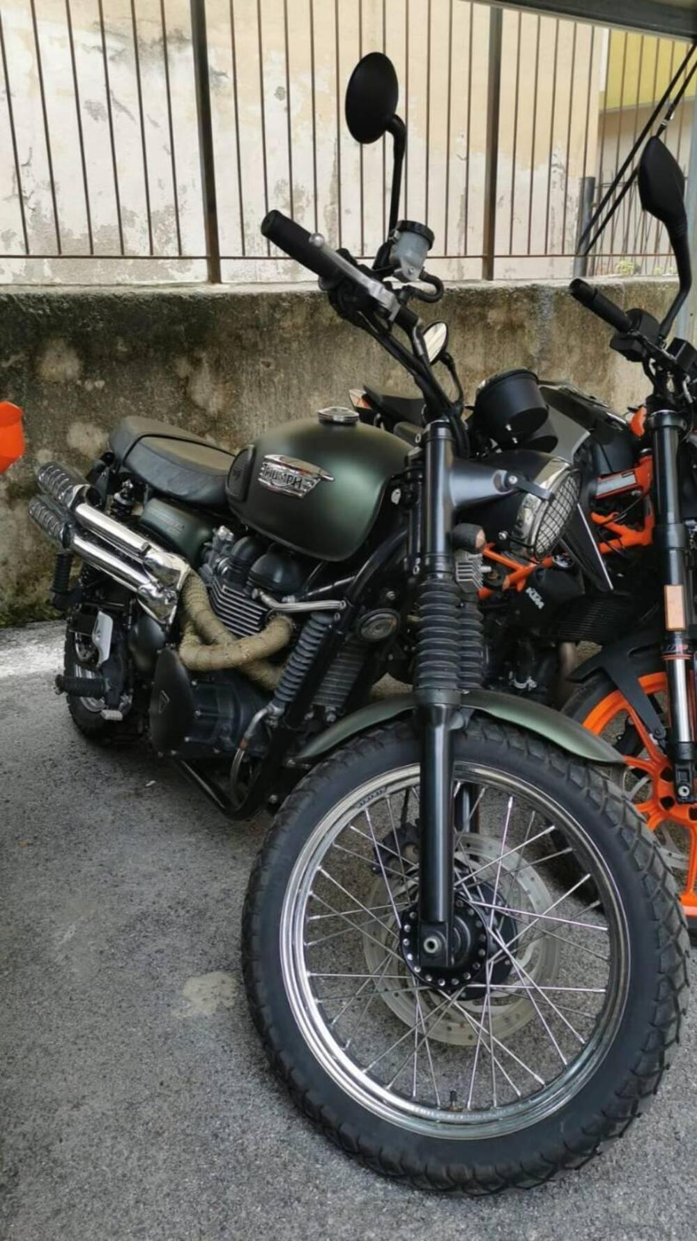 Triumph Scrambler (2006 - 17) (5)