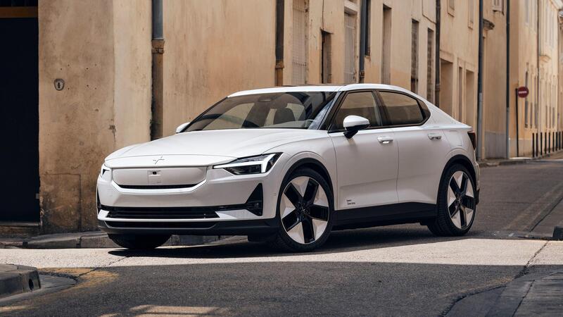 Polestar 2, il nuovo Model Year 2024 aumenta l&rsquo;autonomia 